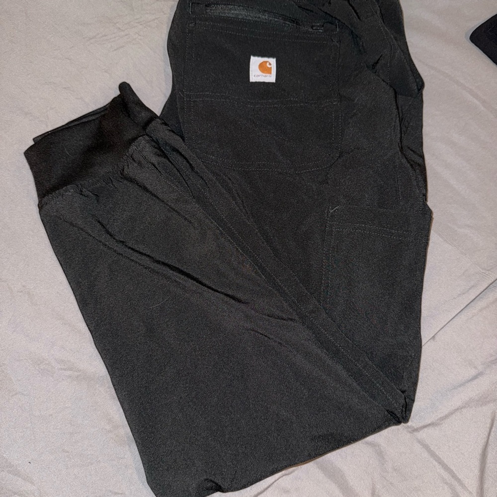 Carhartt Women’s Cross-Flex Cargo Jogger Scrub Pant